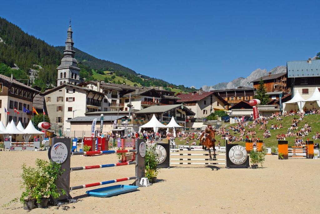 Hotel La Montagne Ла Клусаз Екстериор снимка